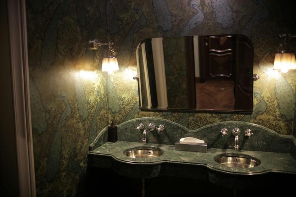 How Do You Choose the Right Light Fixtures for Each Room?
